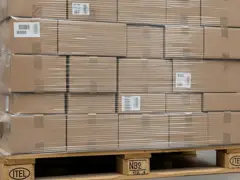 Palette de cartons de cosmétiques